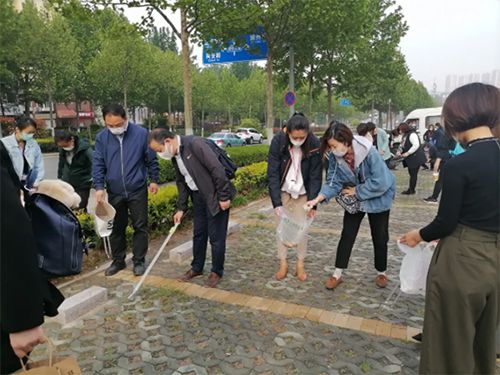 益起來(lái) 更潔凈 — 青島永旺2024年大型衛(wèi)生清掃活動(dòng)